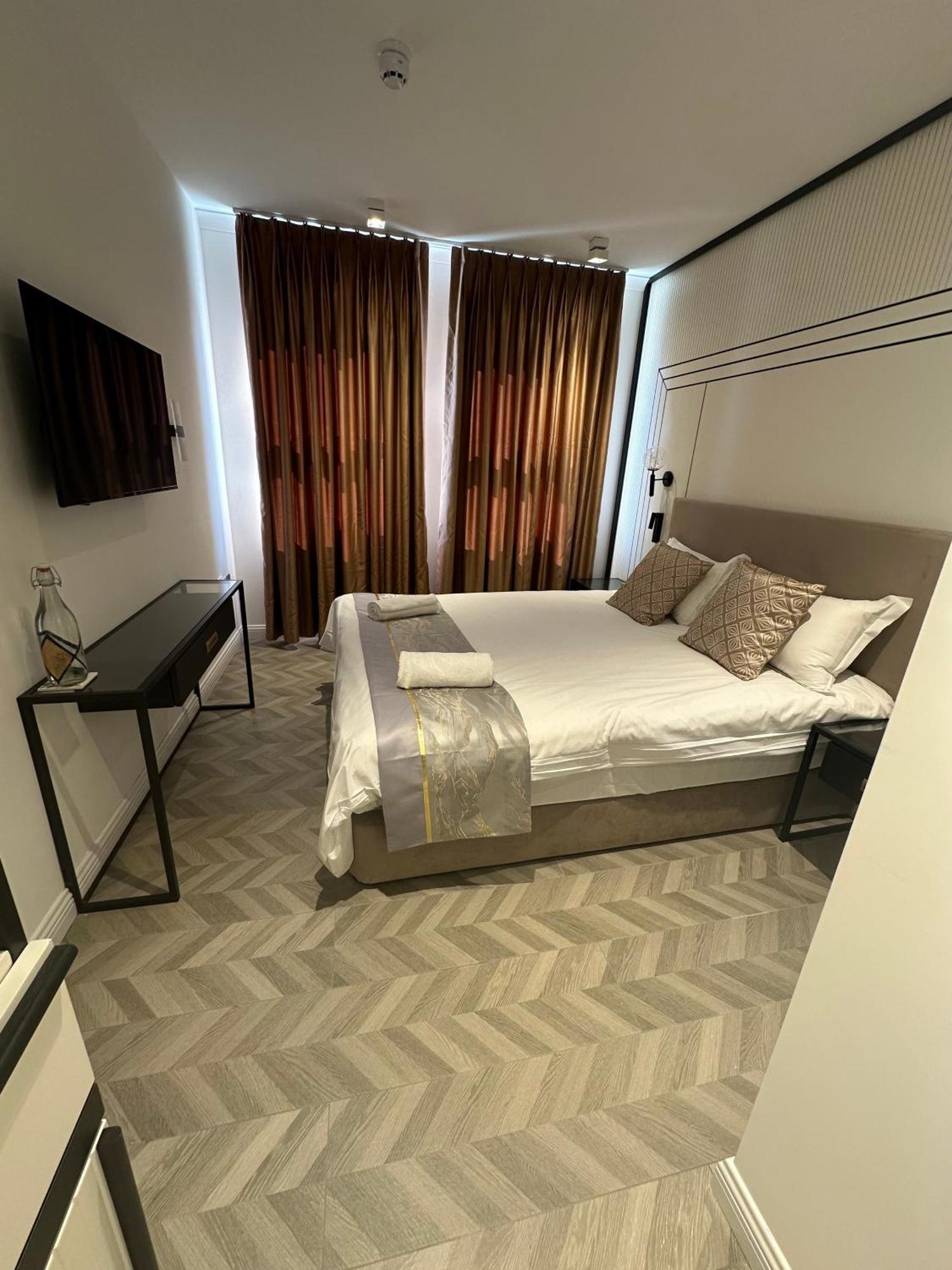 Rosemay Hotel Near London Heathrow Airport Hayes  Dış mekan fotoğraf
